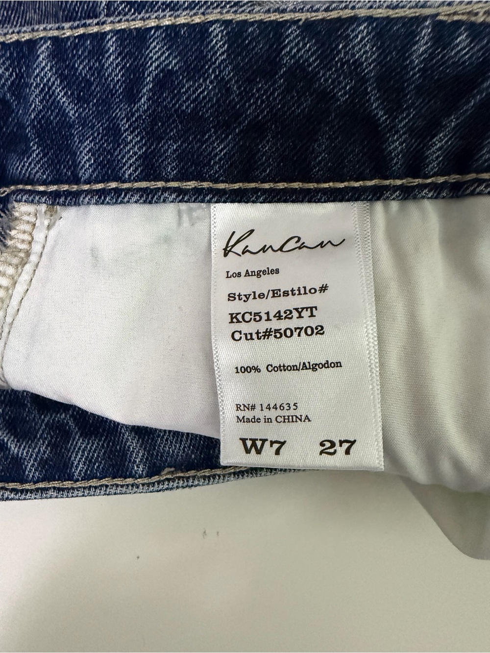 NWT KanCan Beren Mid Rise Distressed Cuffed Denim Shorts KC5142YT Size 27 / W7 - Picture 3 of 13